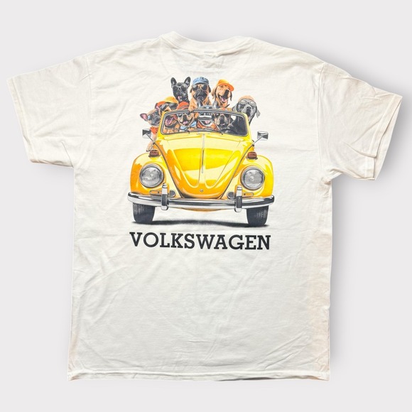 Volkswagen Dogs in Beetle Convertible Graphic T-Shirt White Large VW Logo Tee